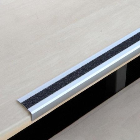 Профиль алюминиевый угол для краев ступеней с антискользящей лентой 52х27х1000 мм черный (артикул производителя ATM1SF2)
