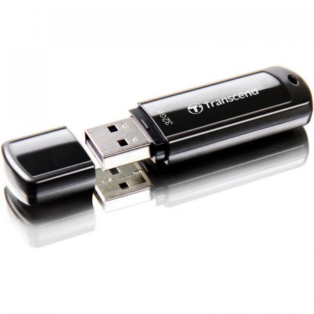 Флеш-память Transcend JetFlash 700 32Gb USB 3.0 черная