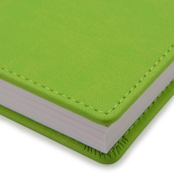 Ежедневник недатированный Attache Velvet искусственная кожа Soft Touch  A5+ 136 листов салатовый (146х206 мм)