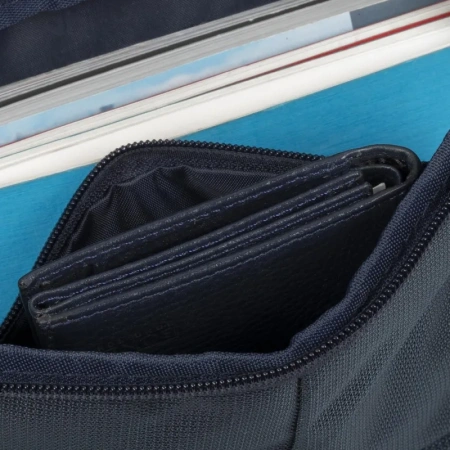 Рюкзак для ноутбука 17.3' Rivacase синий Рюкзак для ноутбука 17.3' Rivacase синий