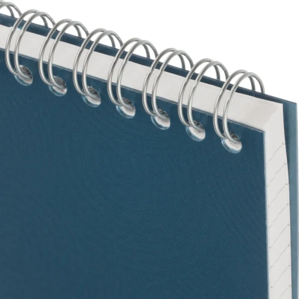 Блокнот Комус Пластик-Металлик А7 80 листов синий в клетку на спирали  (76х117 мм) Блокнот Комус Пластик-Металлик А7 80 листов синий в клетку на спирали  (76х117 мм)