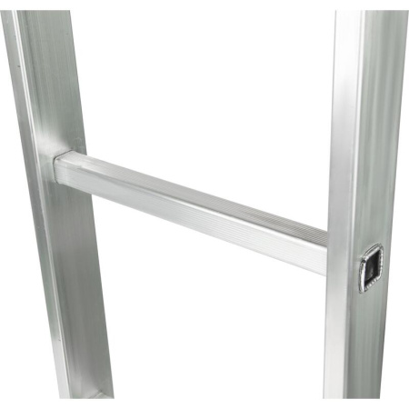 Лестница универсальная Topfort алюминиевая трехсекционная 3x10 ступеней Лестница универсальная Topfort алюминиевая трехсекционная 3x10 ступеней