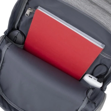 Рюкзак для ноутбука 17.3' Rivacase комбинированный Рюкзак для ноутбука 17.3' Rivacase комбинированный