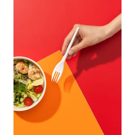 Вилка одноразовая Комус Эконом белая 165 мм 100 штук в упаковке