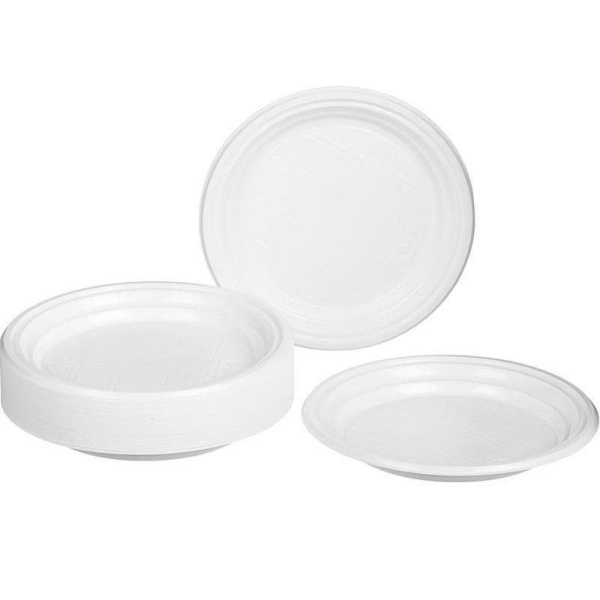Тарелка одноразовая пластиковая Комус Бюджет 165 мм белая (100 штук в  упаковке)