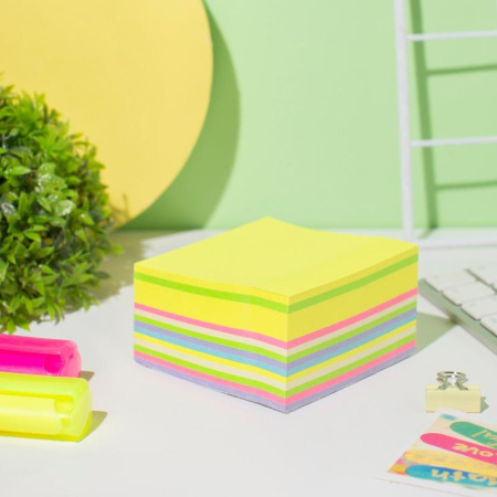 Стикеры 76х76 мм Attache Bright colours Мармелад неоновые 6 цветов (1  блок, 400 листов)