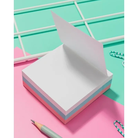 Стикеры Русская серия 76x76 мм триколор РФ (1 блок на 300 листов)