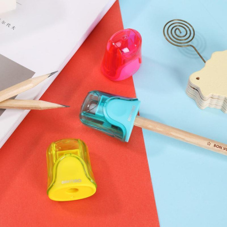 Точилка для карандашей Deli U-touch пластиковая с контейнером цвет  ассорти