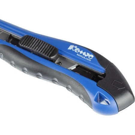 Нож канцелярский Комус с фиксатором и металлическими направляющими  (ширина лезвия 18 мм) в комплекте 5 запасных лезвий