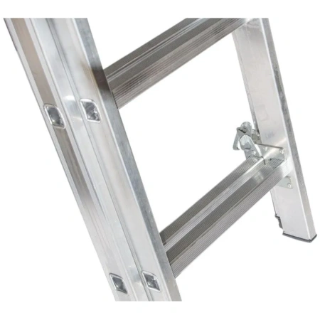 Лестница Tarko алюминиевая трёхсекционная 3х9 ступеней (SKALA 01309е)