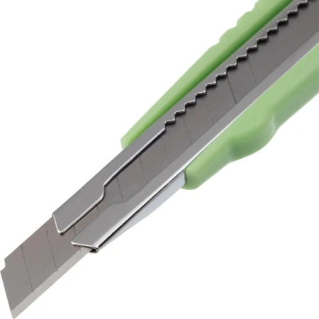 Нож универсальный Attache 9 мм (SX96X) Нож универсальный Attache 9 мм (SX96X)