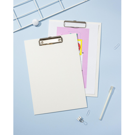 Папка-планшет с зажимом Комус A4 белая