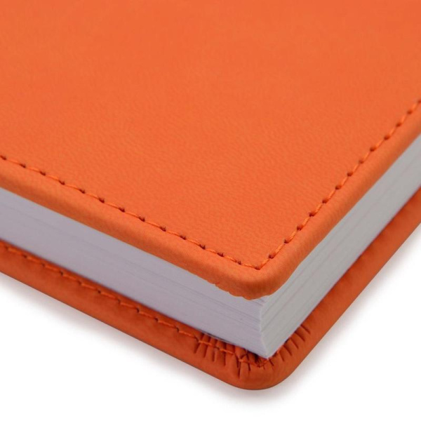 Ежедневник недатированный Attache Velvet искусственная кожа A5+ 136  листов оранжевый (146х206 мм)