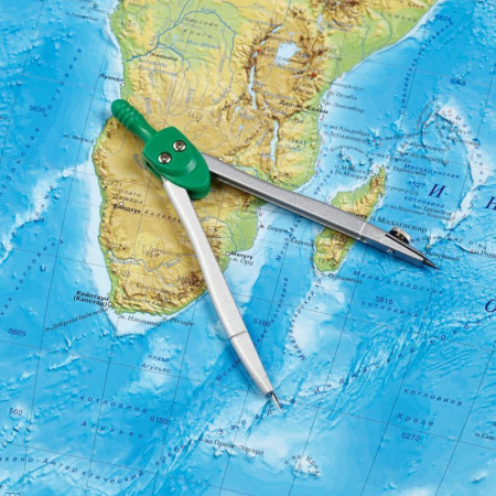 Циркуль Attache 115 мм (с запасным грифелем в чехле)