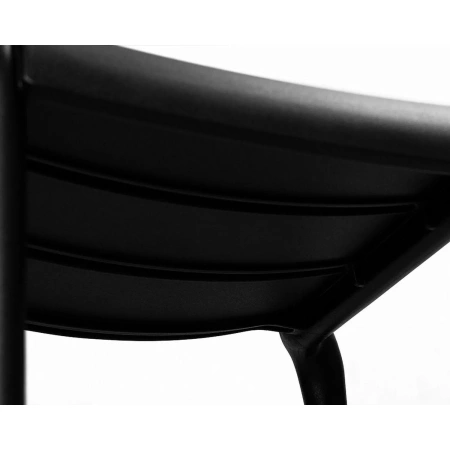 Стул полубарный Dobrin Nessa чёрный (пластик)
