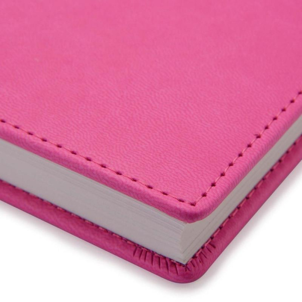 Ежедневник недатированный Attache Velvet искусственная кожа A5+ 136  листов розовый (146х206 мм)