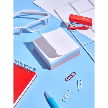 Стикеры Русская серия 76x76 мм триколор РФ (1 блок на 300 листов)