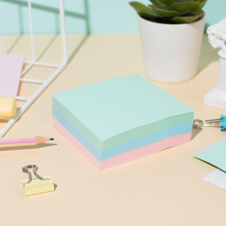 Стикеры Attache Simple 76х76 мм пастельные 3 цвета (1 блок, 300 листов)
