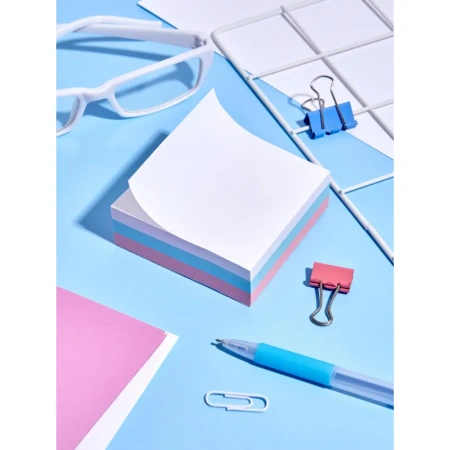 Стикеры Русская серия 76x76 мм триколор РФ (1 блок на 300 листов)