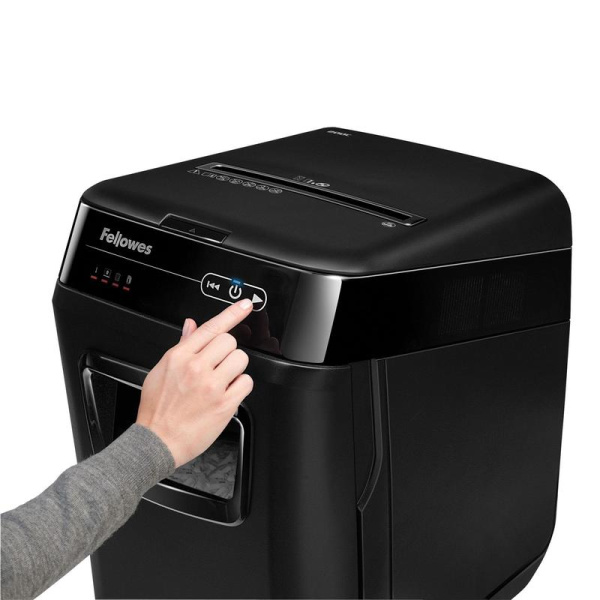 Уничтожитель документов Fellowes AutoMax 200C 4-й уровень секретности  объем корзины 32 л