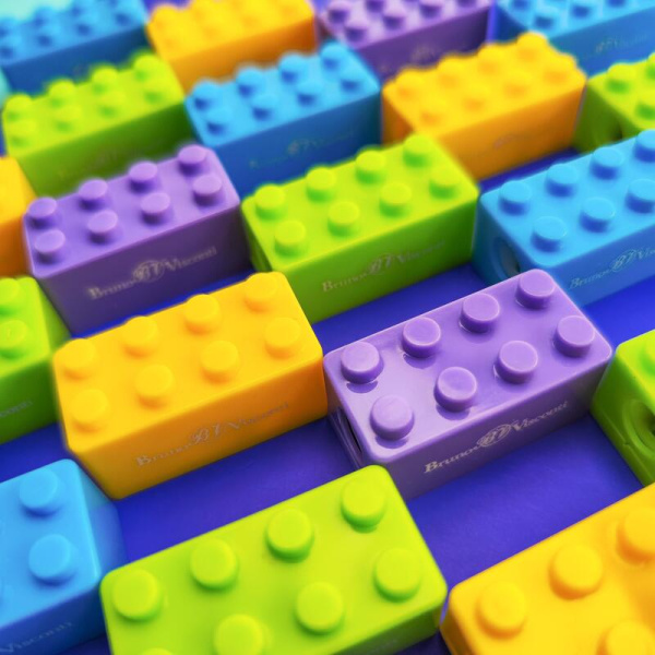 Точилка для карандашей Bruno Visconti EasySharp Лего с контейнером  пластиковая цвет ассорти