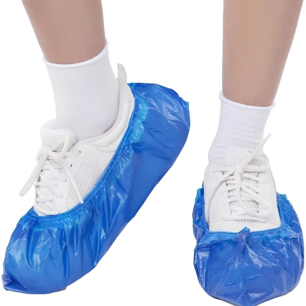 Бахилы одноразовые Elegreen особопрочные полиэтиленовые с двойной  подошвой 26 мкм голубые (6 г, 50 пар в упаковке) Бахилы одноразовые Elegreen особопрочные полиэтиленовые с двойной  подошвой 26 мкм голубые (6 г, 50 пар в упаковке)