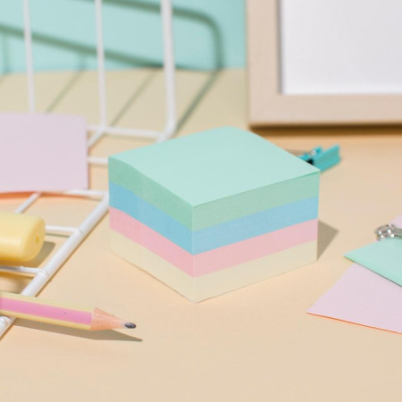 Стикеры Attache Simple 51х51 мм пастельные 3 цвета (1 блок, 300 листов)