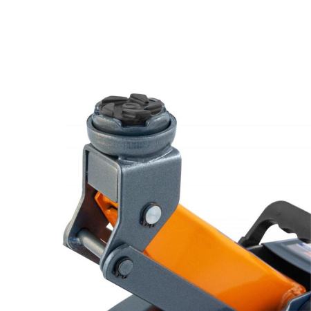 Домкрат гидравлический подкатной Ombra 2 тонны 135-330 мм (OHT202)