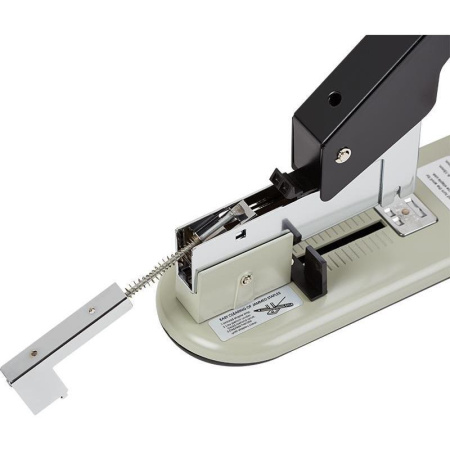 Степлер мощный KW-trio 50LB до 210 листов  черный Степлер мощный KW-trio 50LB до 210 листов  черный