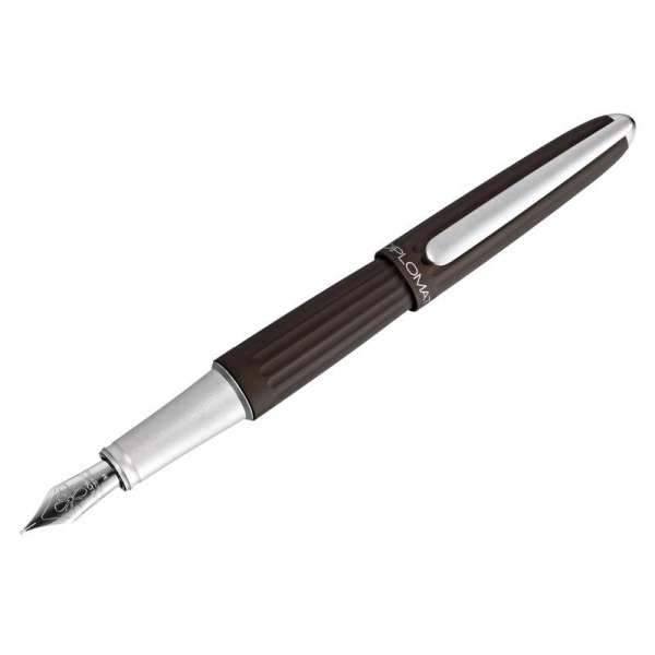 Ручка перьевая Diplomat Aero brown metallic F цвет чернил синий цвет корпуса коричневый (артикул производителя D40304023)