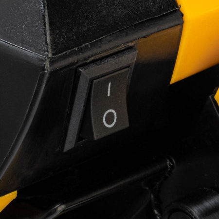 Пила цепная бензиновая Denzel DGS-4516 (95230)