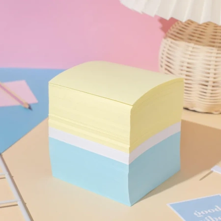 Блок для записей Комус 90x90x90 мм разноцветный (плотность 80 г/кв.м)