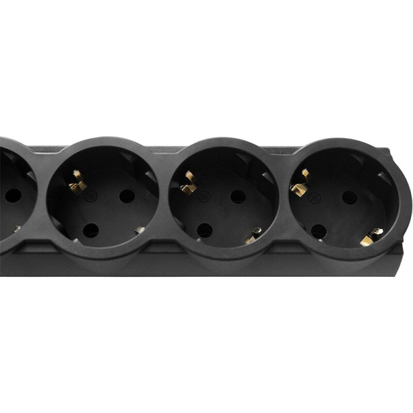 Сетевой фильтр CBR CSF 2505-5.0 Black PC на 5 розеток 5 метров