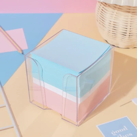 Блок для записей 90x90x90 мм в боксе разноцветный Комус (плотность 80  г/кв.м)