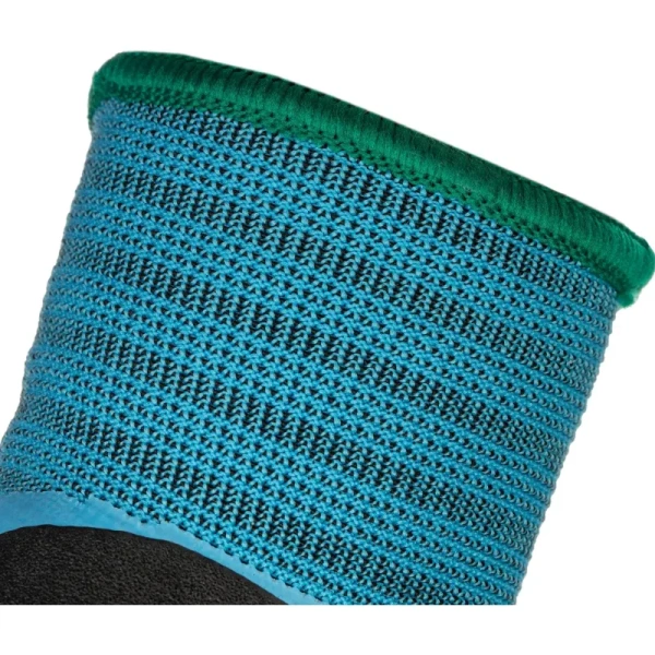 Перчатки рабочие утеплённые от проколов JetaSafety JLW-601 полиэфирные с латексным покрытием чёрные/голубые (13 нитей, 15 класс вязки, размер 9, L)