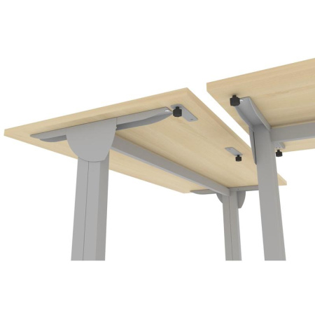 Соединительный элемент для стола мобильного