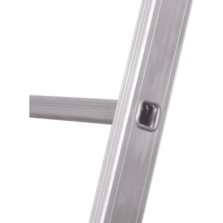 Лестница Новая Высота NV 1230 алюминиевая трёхсекционная 3х8 ступеней  (1230308)